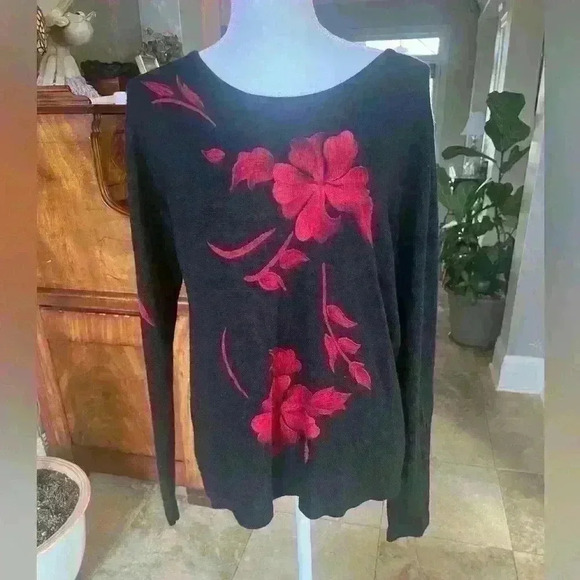 Cathy Daniel ladies Large sweater. Very good condition. Long sleeve super soft - Picture 5 of 6